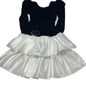 Vintage Dovizia black Velvet & white satin dress- size 10- drop waist-Vback-EUC